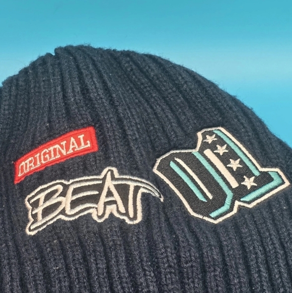 Black Ribbed Beanie - Picture 3 of 5